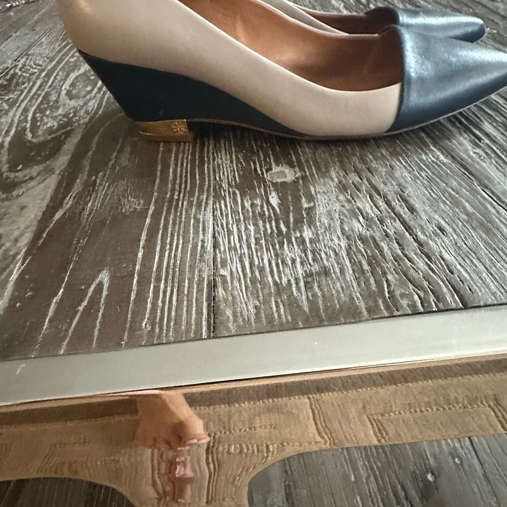 Tory Burch Blue and Cream Heels - Picture 3 of 5